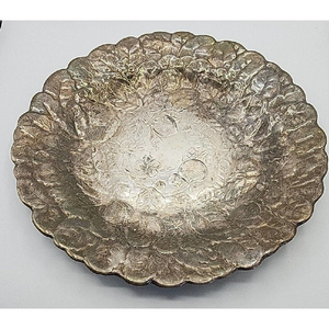 LARGE 13" CENTERPIECE‎ STRAWBERRY BOWL BY REED AND BARTON SILVER PLATED 115